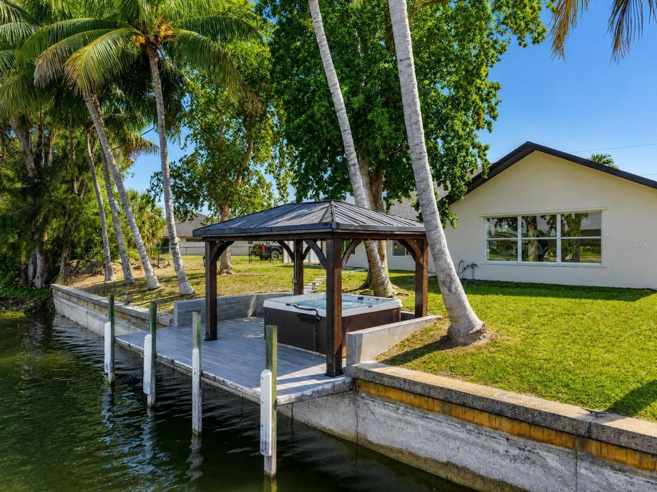 2503 Aviation Parkway , Cape Coral, FL 33904 Photo
