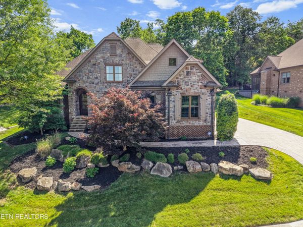 2215 Covered Bridge Blvd, Knoxville, TN 37932