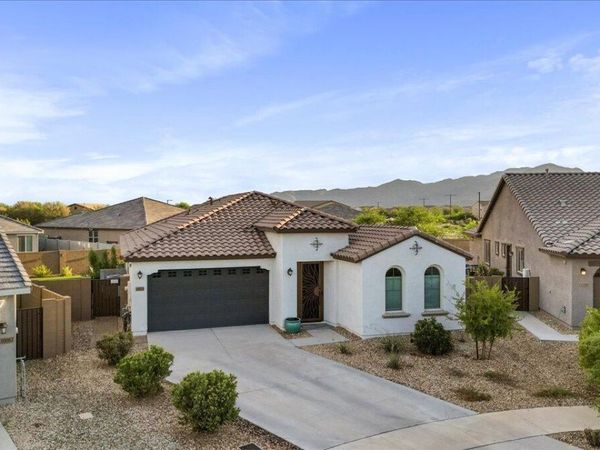 18879 W CHOLLA Street, Surprise, AZ 85388