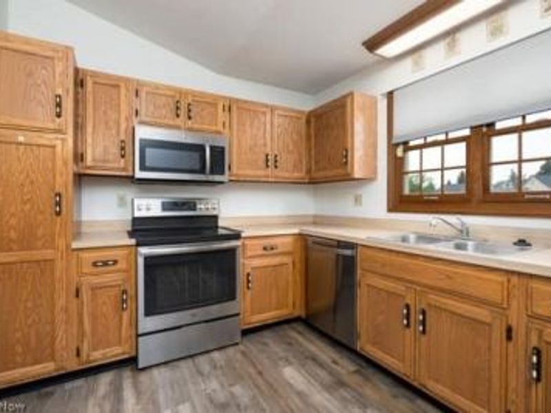 170 Sturbridge Drive, Medina, OH 44256 Photo 13