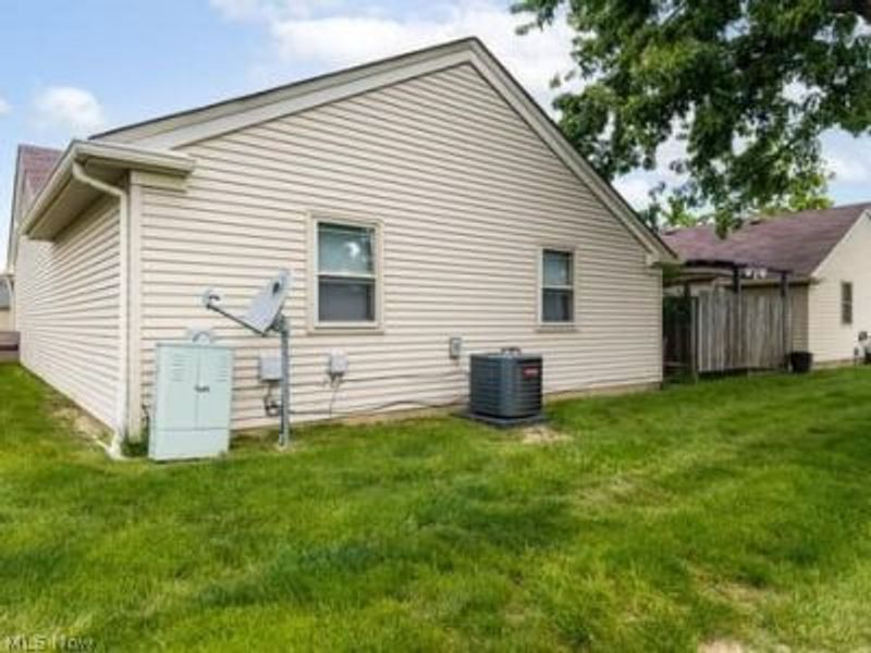 170 Sturbridge Drive, Medina, OH 44256 Photo 3