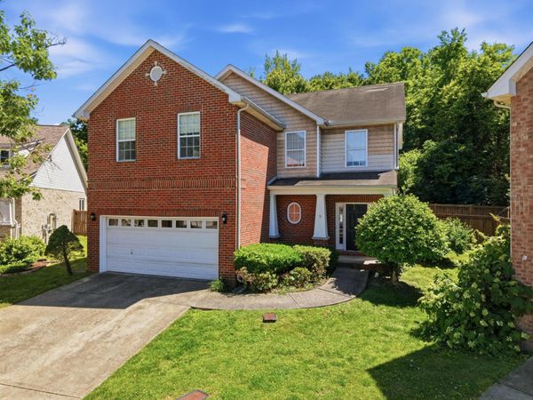 6896 Bridgewater Dr , Nashville, TN 37221