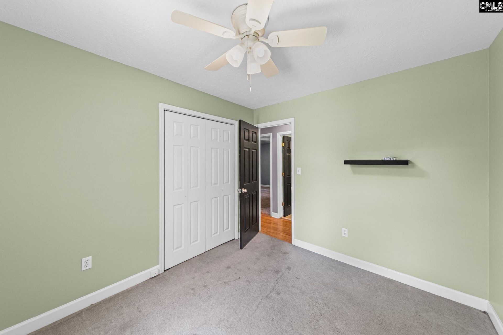 628 Hampton Circle Photo 23