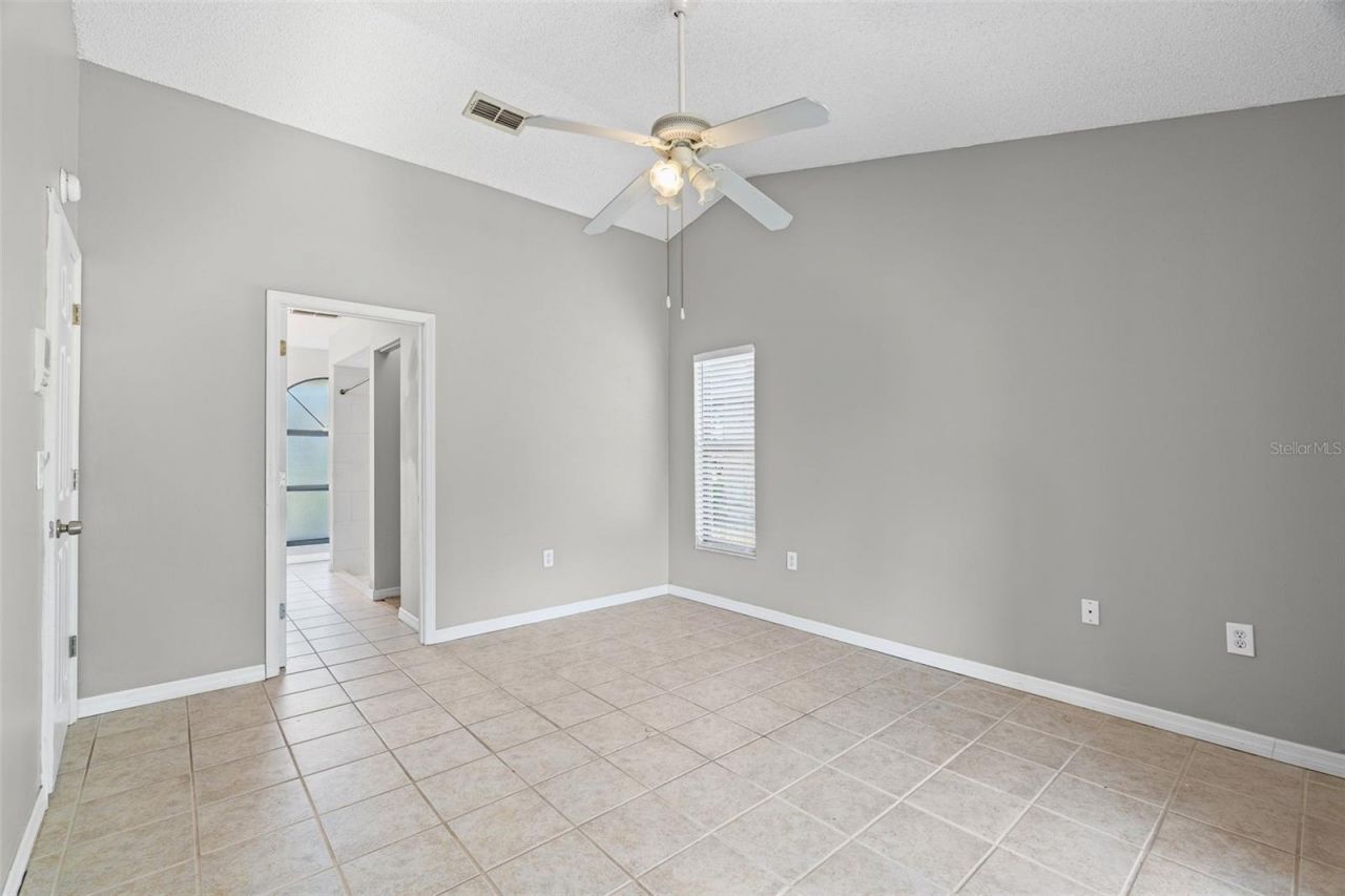 7807 38th Court E, Sarasota, FL 34243 Photo