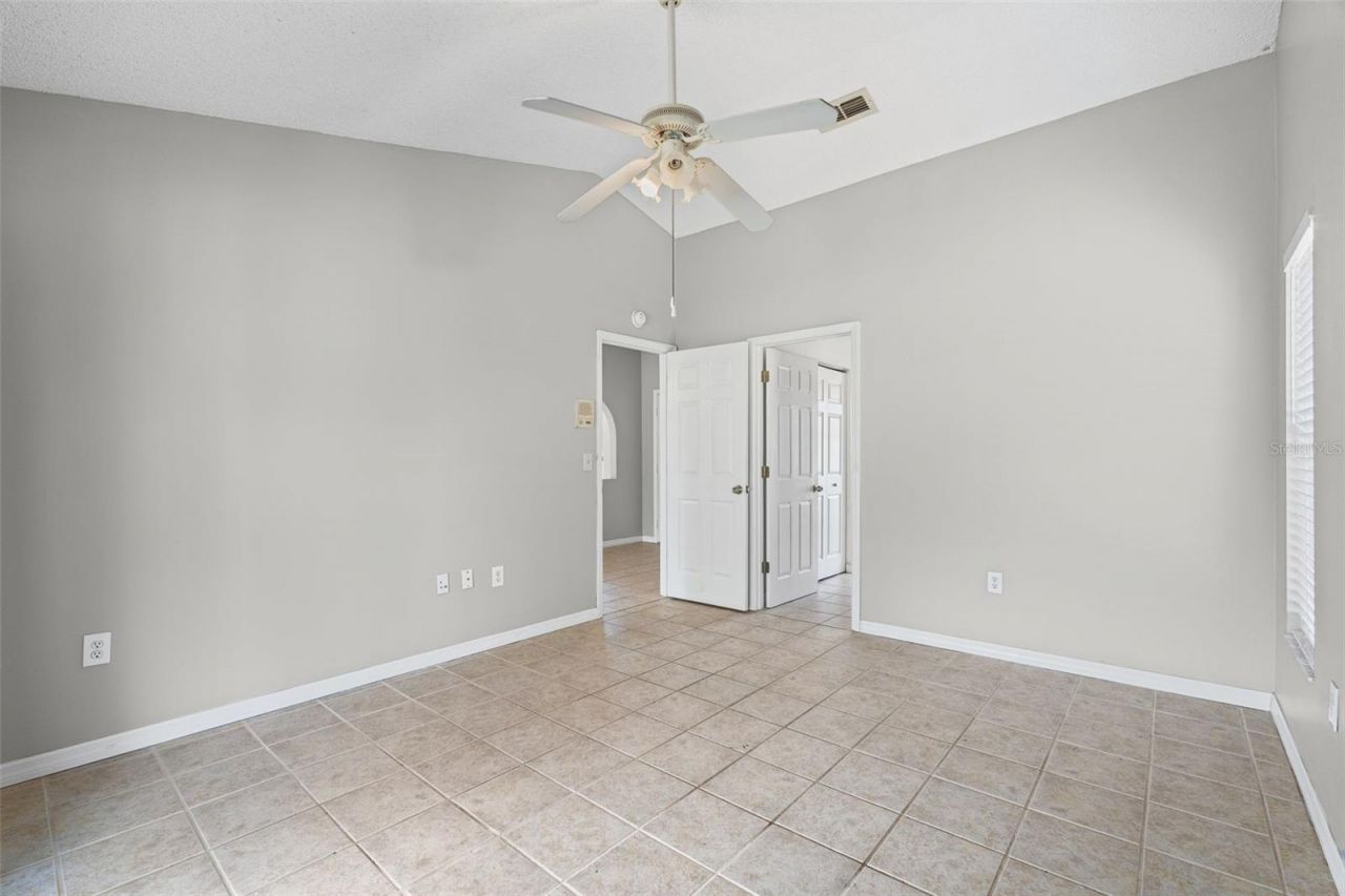 7807 38th Court E, Sarasota, FL 34243 Photo