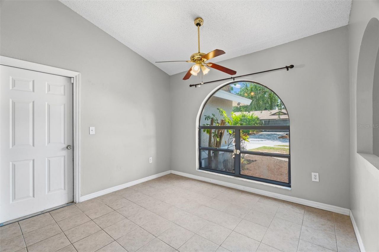 7807 38th Court E, Sarasota, FL 34243 Photo