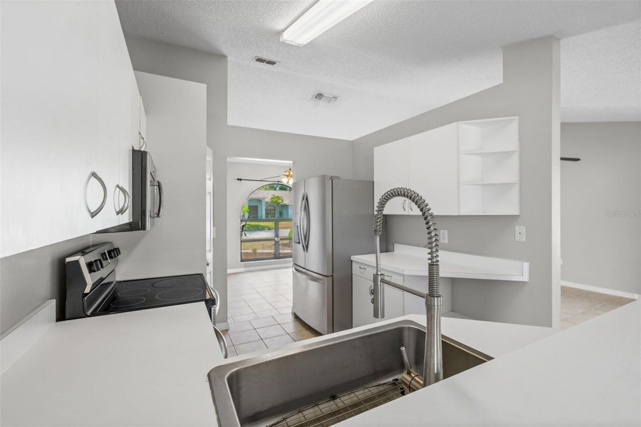 7807 38th Court E, Sarasota, FL 34243 Photo