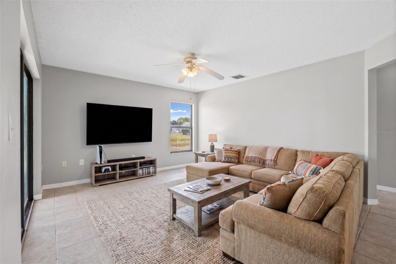 7807 38th Court E, Sarasota, FL 34243 Photo