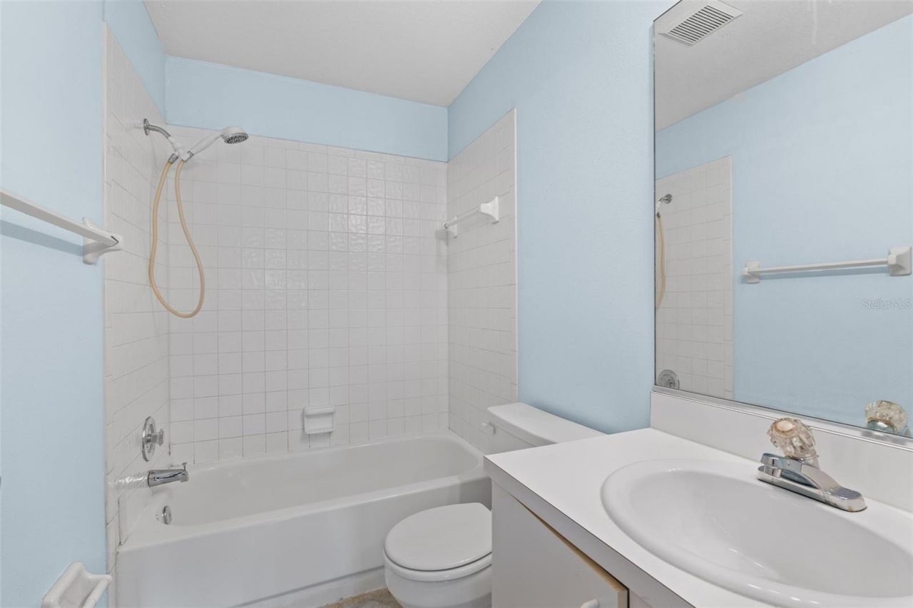 7807 38th Court E, Sarasota, FL 34243 Photo