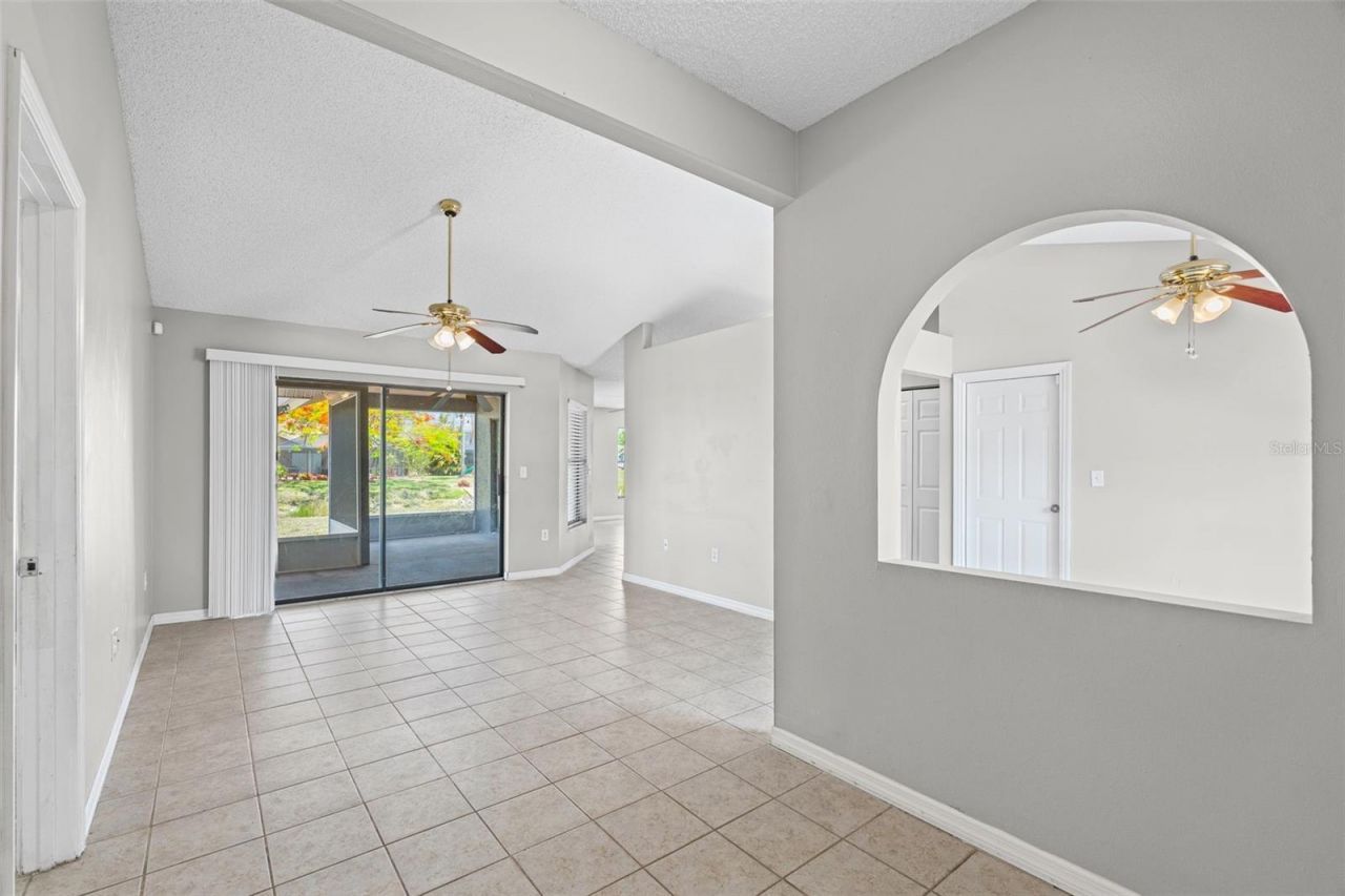 7807 38th Court E, Sarasota, FL 34243 Photo