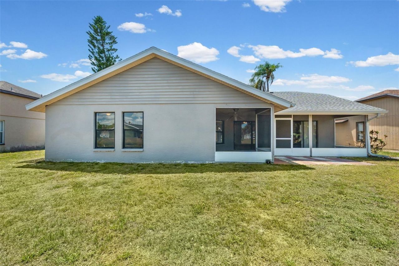 7807 38th Court E, Sarasota, FL 34243 Photo