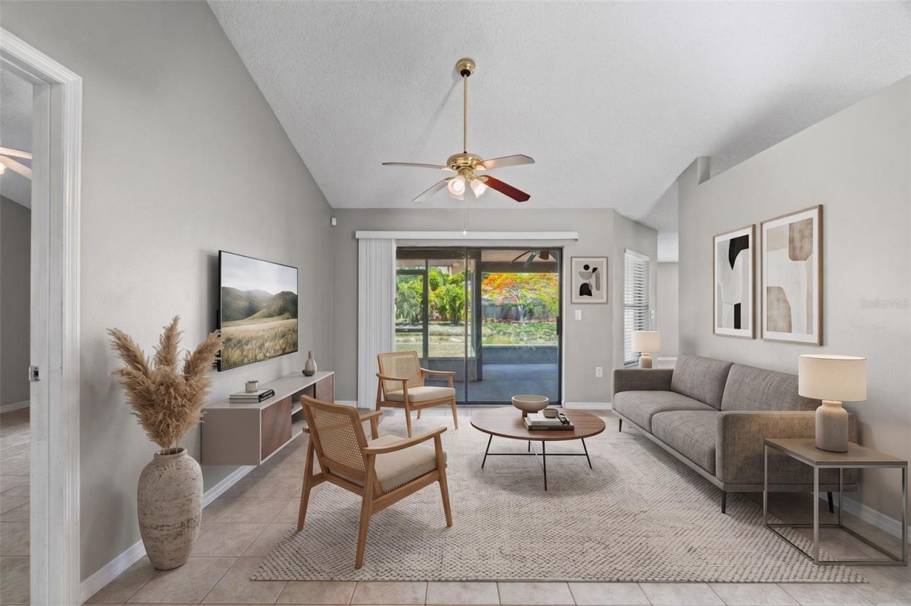 7807 38th Court E, Sarasota, FL 34243 Photo