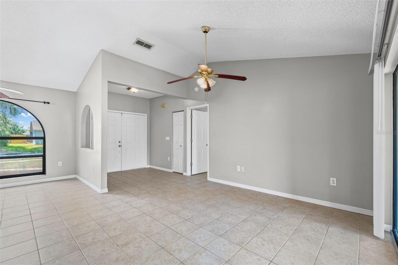 7807 38th Court E, Sarasota, FL 34243 Photo