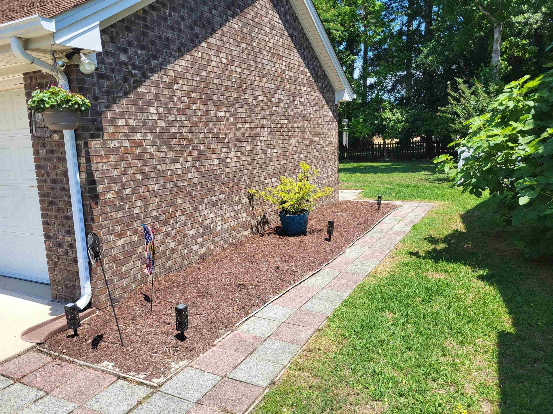 404 Ashwood Ln.  Photo 4