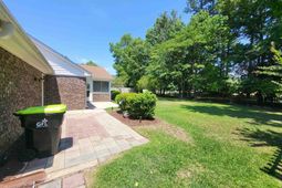 404 Ashwood Ln.  photo 4
