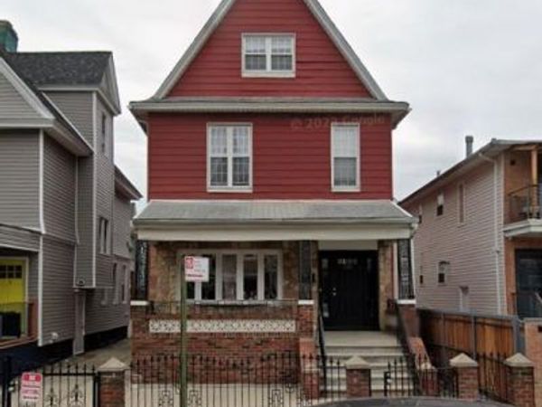 114 Warwick Street , Brooklyn, NY 11207
