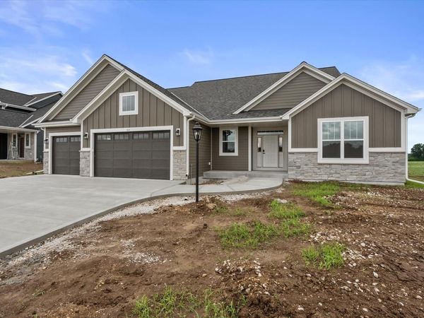 503 Talbot's Woods DRIVE, Unit Lt36, Oconomowoc, WI 53066