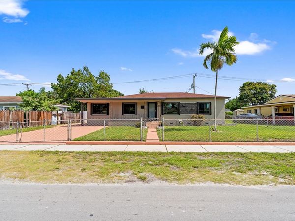 3155 NW 81st Ter , Miami, FL 33147