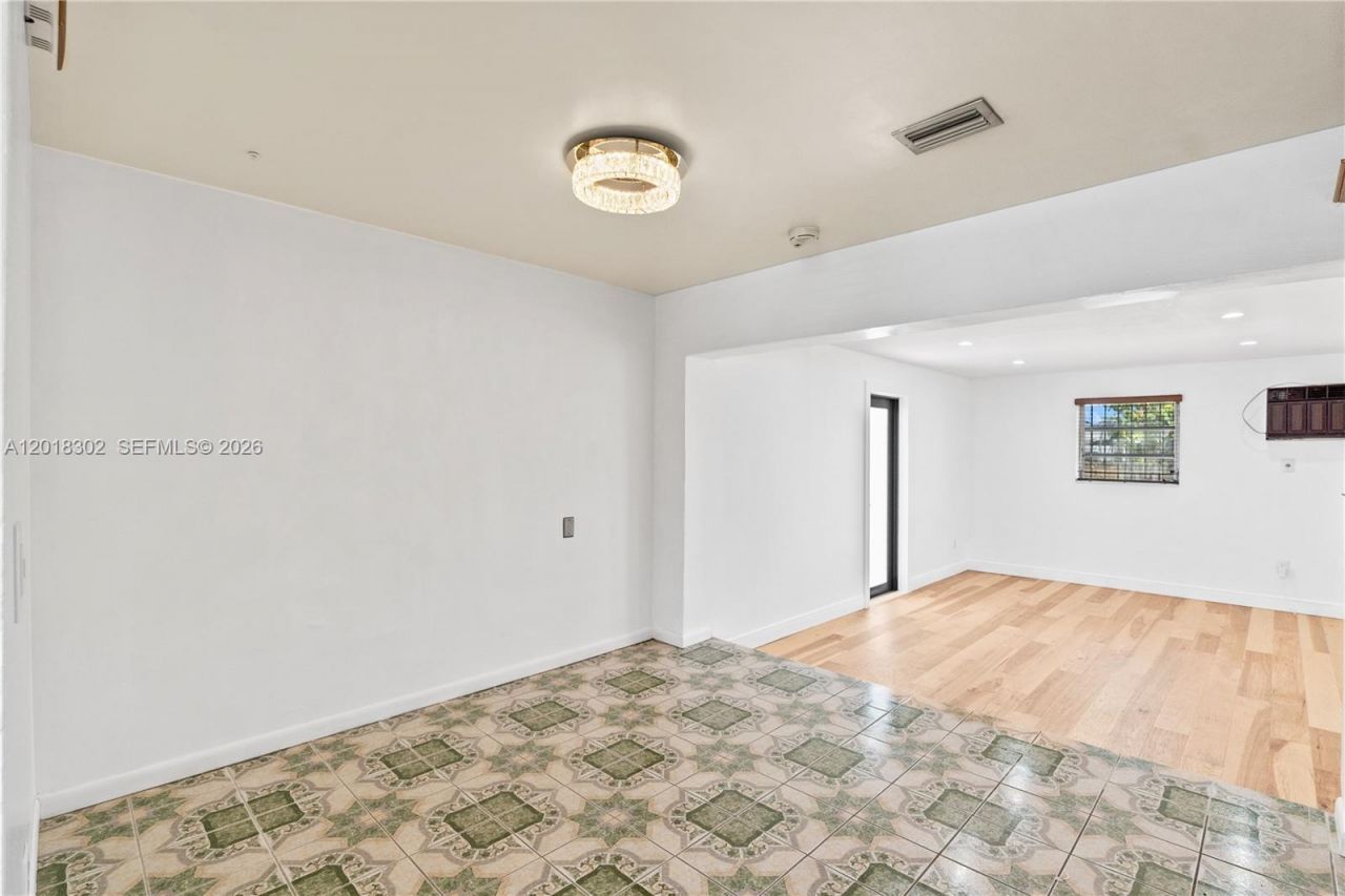 3155 NW 81st Ter , Miami, FL 33147 Photo