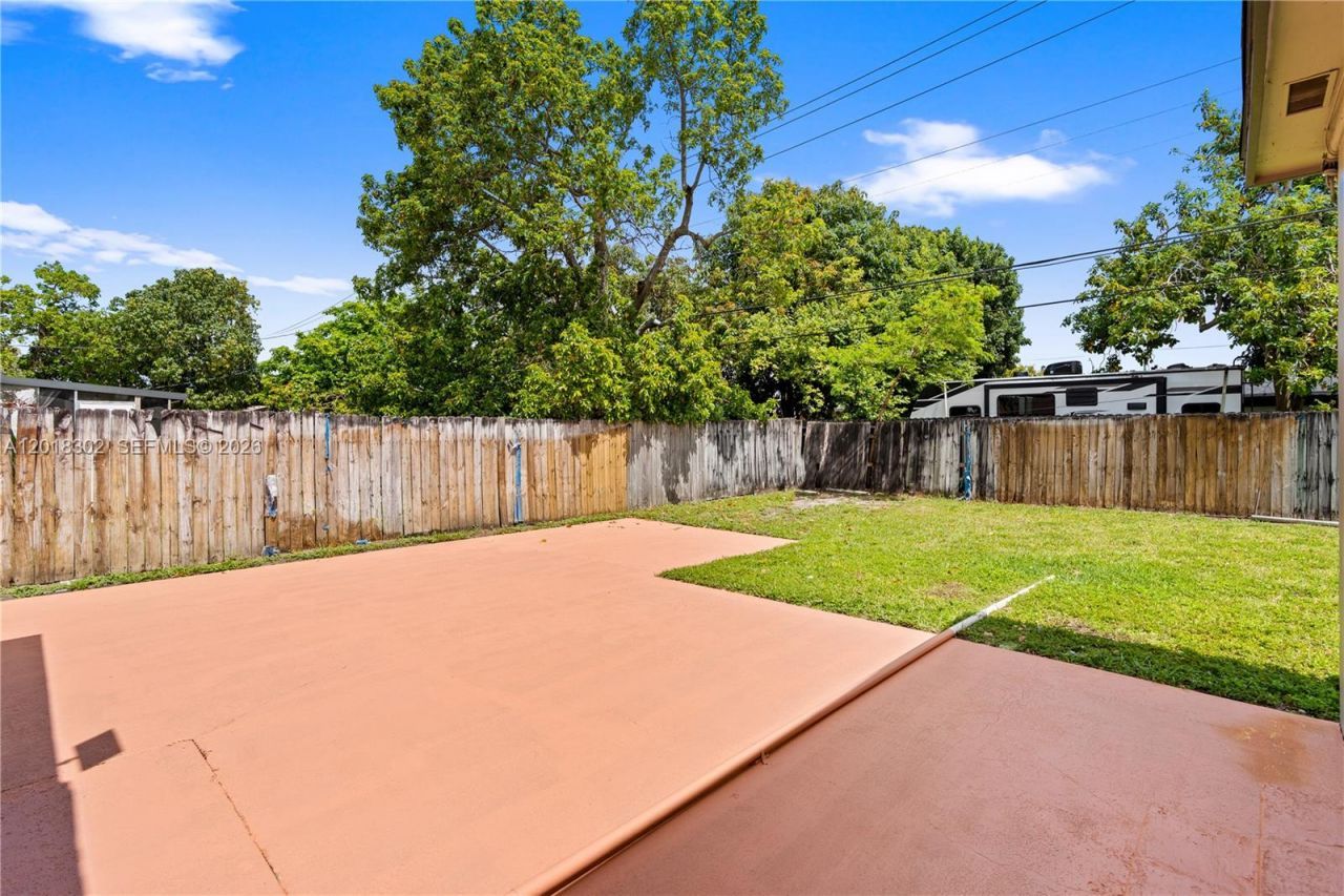 3155 NW 81st Ter , Miami, FL 33147 Photo