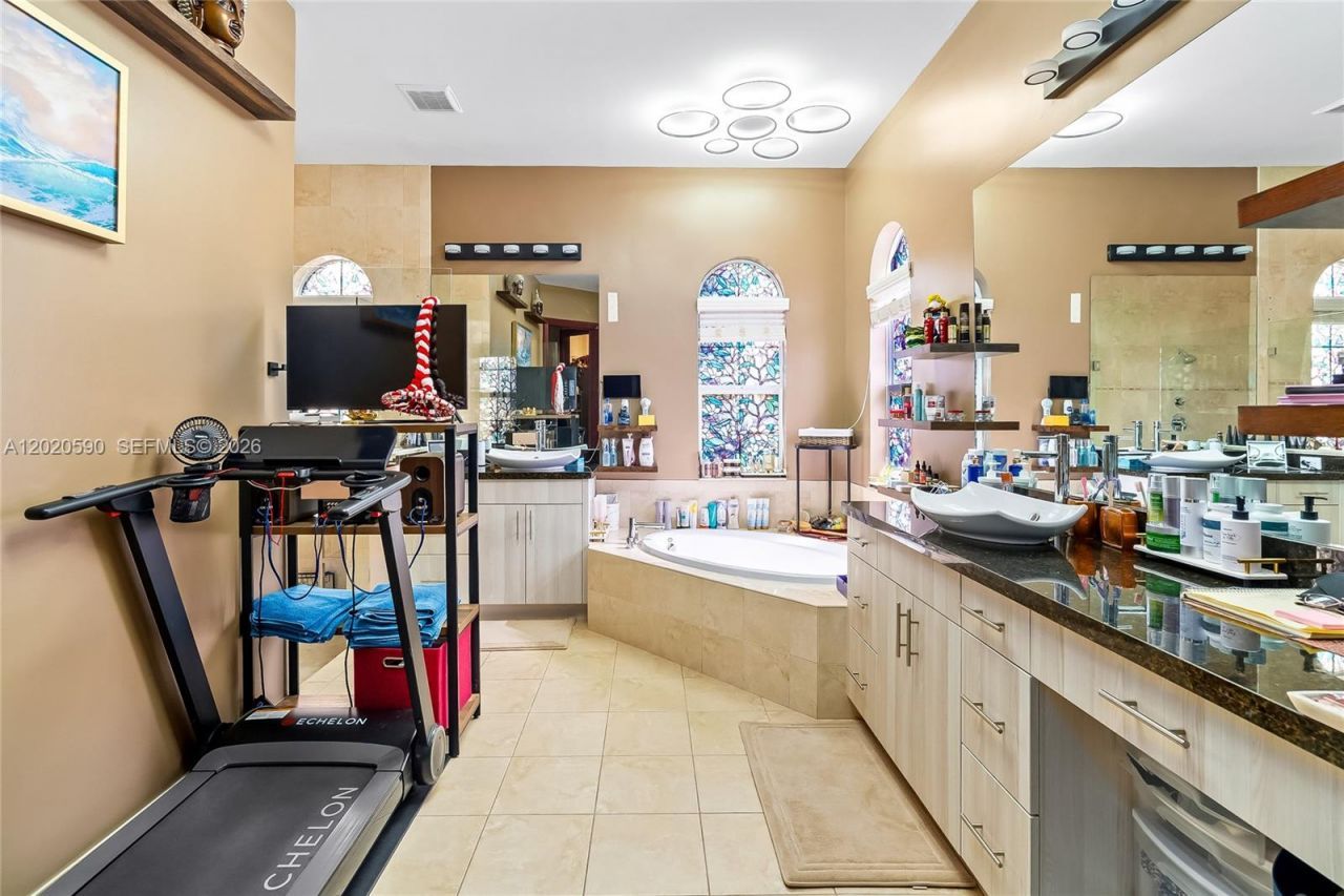 5703 N Sterling Ranch Dr, Davie, FL 33314 Photo