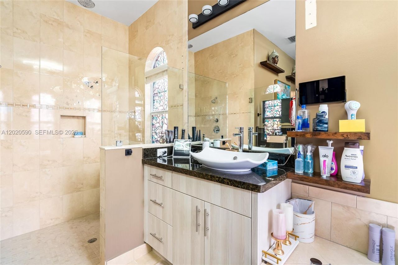 5703 N Sterling Ranch Dr, Davie, FL 33314 Photo