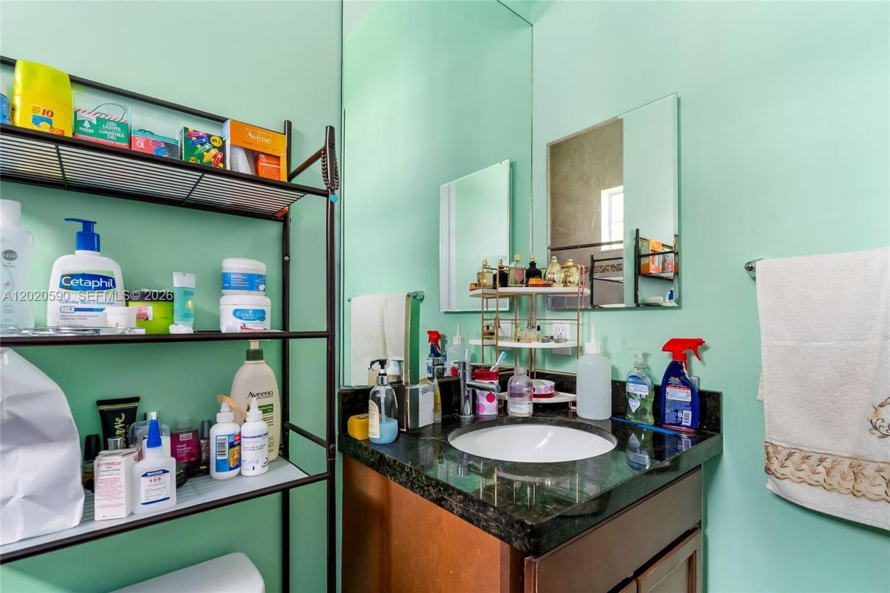 5703 N Sterling Ranch Dr, Davie, FL 33314 Photo