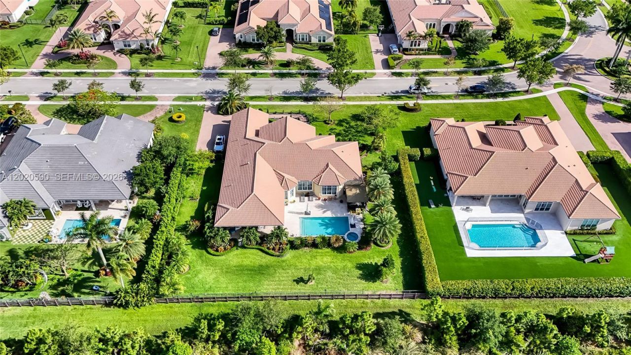 5703 N Sterling Ranch Dr, Davie, FL 33314 Photo