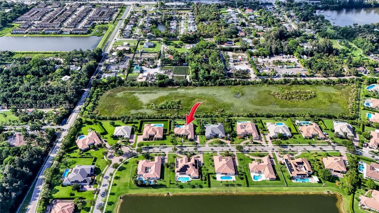 5703 N Sterling Ranch Dr, Davie, FL 33314 Photo