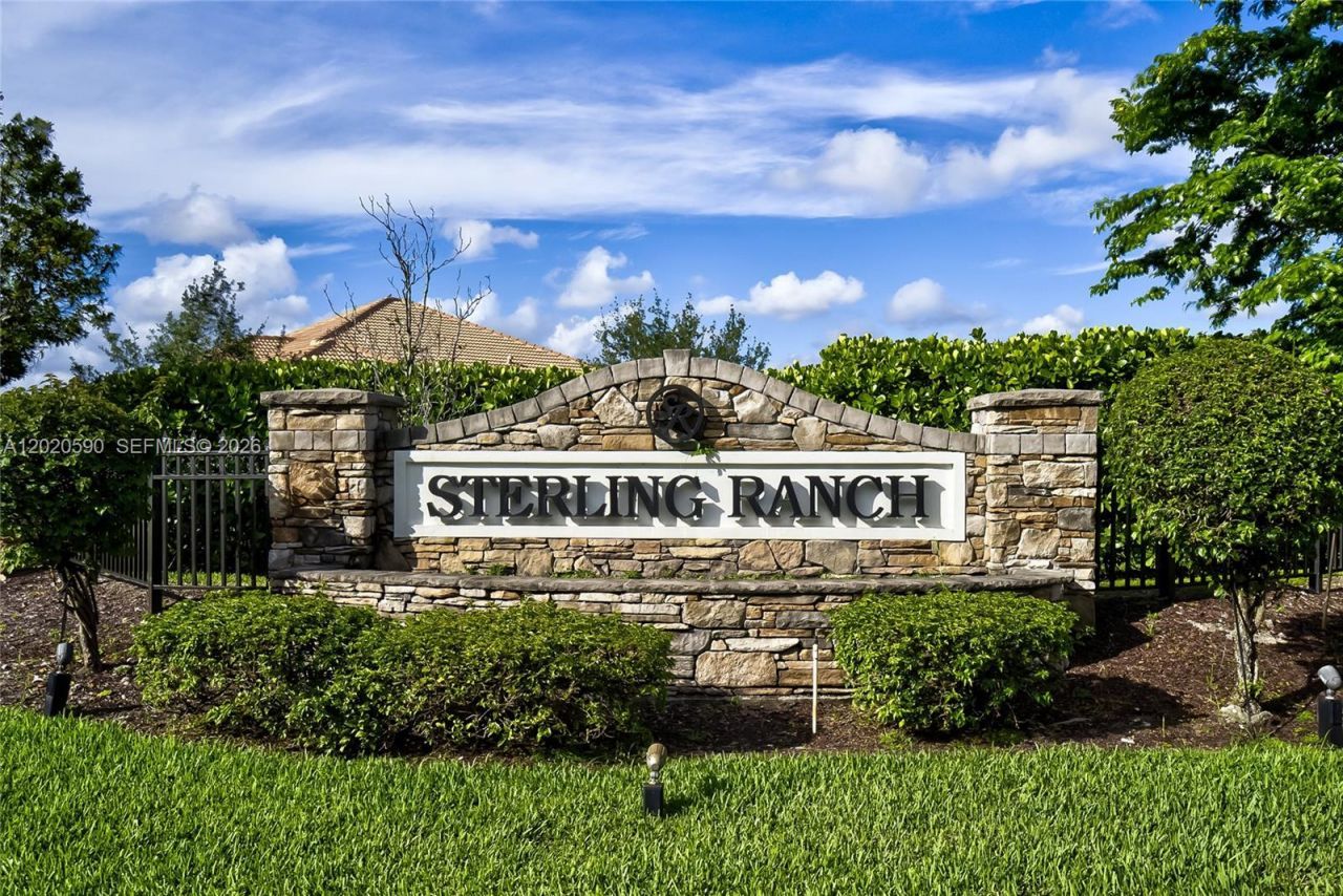5703 N Sterling Ranch Dr, Davie, FL 33314 Photo