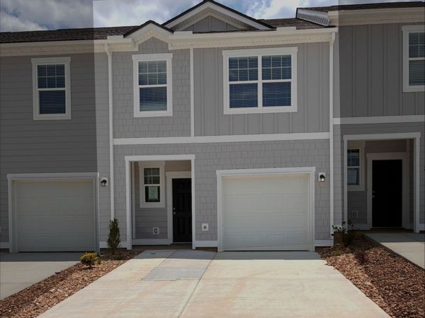 218 Darlington Dr, Dickson, TN 37055