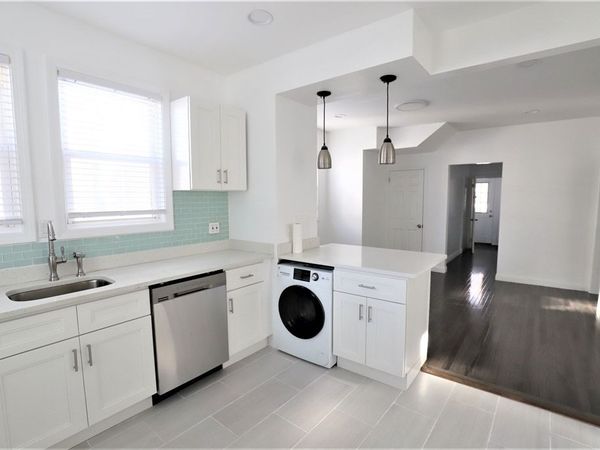 96 Washington St, Unit 1, Malden, MA 02148
