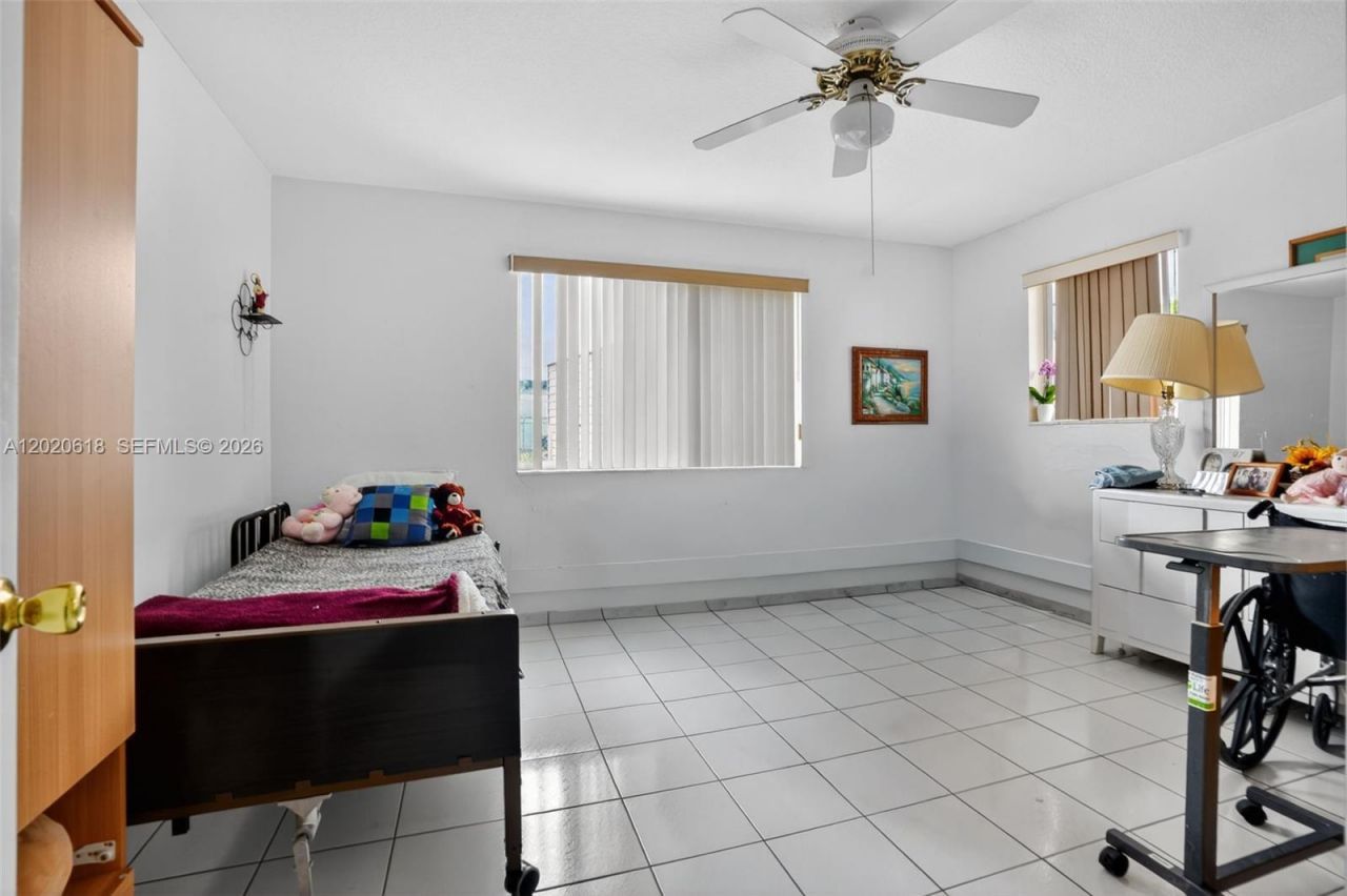 7100 NW 1st Ter , Miami, FL 33126 Photo
