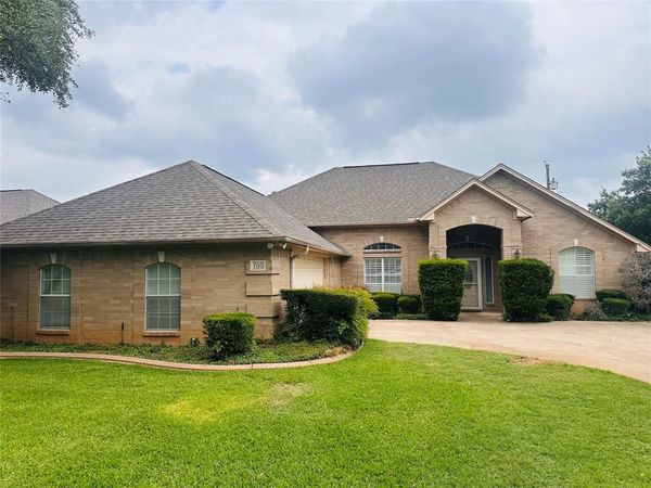 705 Quail Walk, Cleburne, TX 76033