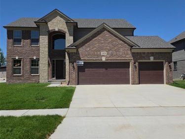 24019 Tullymore Drive, Macomb Twp, MI 48042