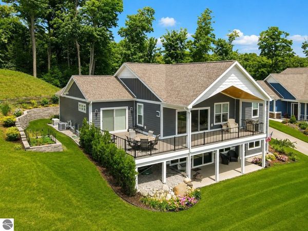 4245 Eagles View, Traverse City, MI 49684