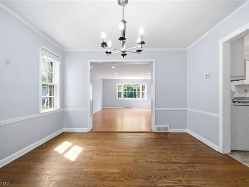 4438 Baintree Road , University Heights, OH 44118 Photo 6