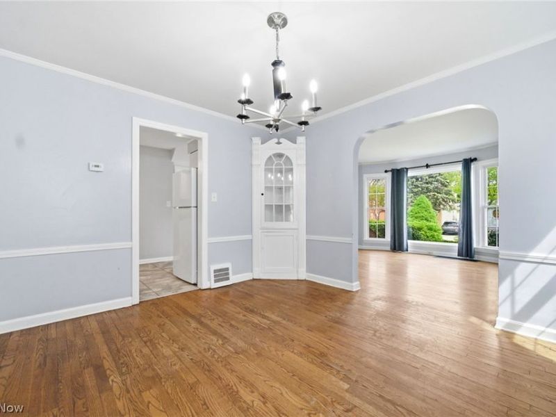 4438 Baintree Road , University Heights, OH 44118 Photo 7