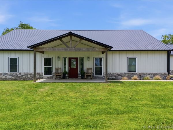 8952 S 429 , Chouteau, OK 74337
