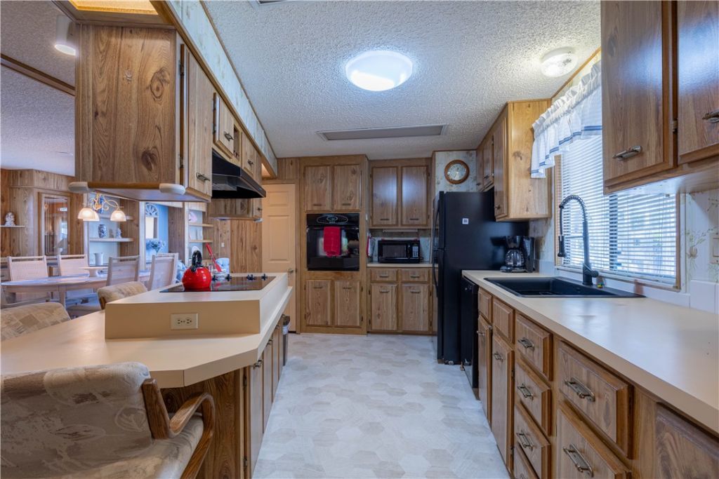 605 Marlin Circle, Barefoot Bay, FL 32958 Photo