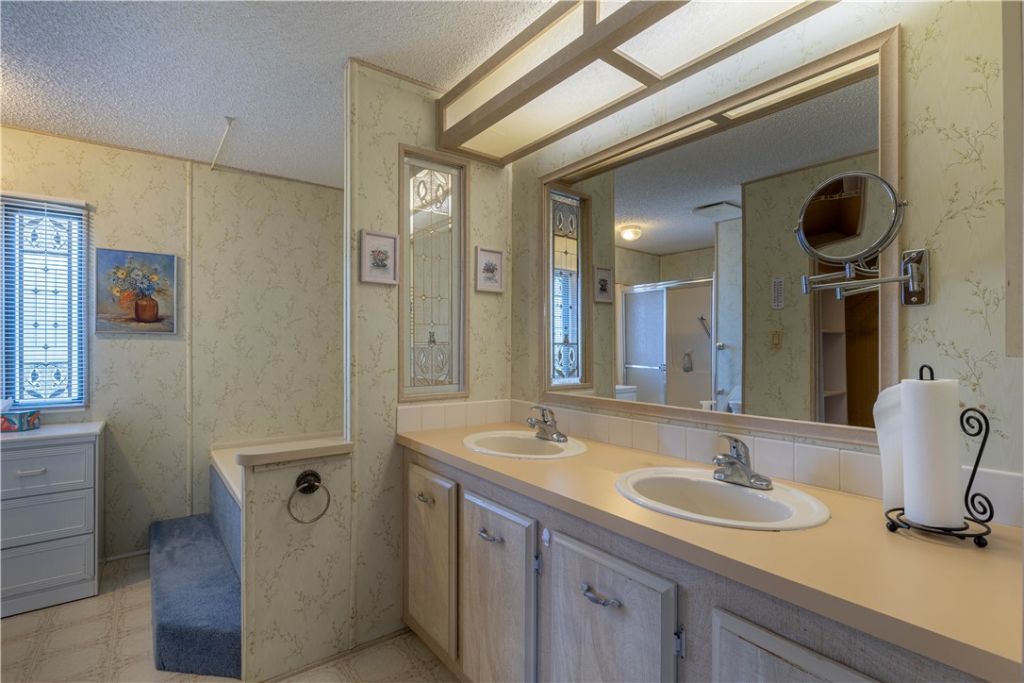 605 Marlin Circle, Barefoot Bay, FL 32958 Photo