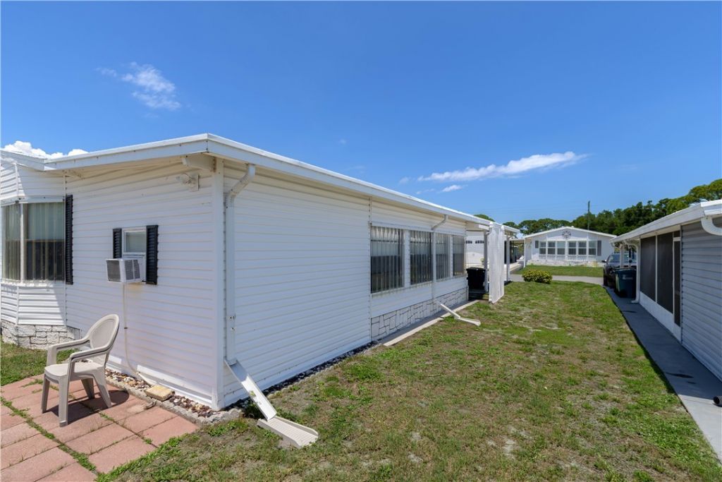 605 Marlin Circle, Barefoot Bay, FL 32958 Photo