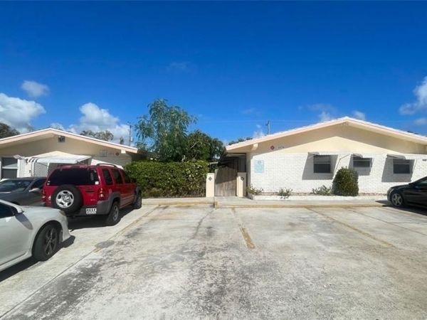 1973 NE 4th Street, Deerfield Beach, FL 33441