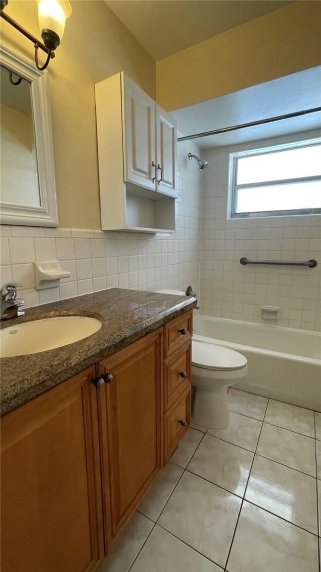 1973 NE 4th Street, Deerfield Beach, FL 33441 Photo