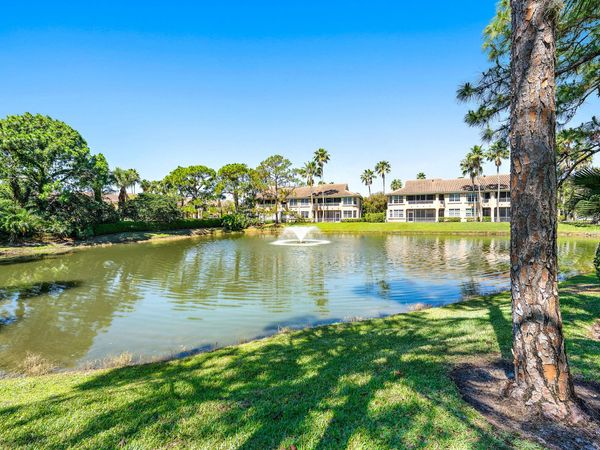 120 Legendary Circle, Palm Beach Gardens, FL 33418