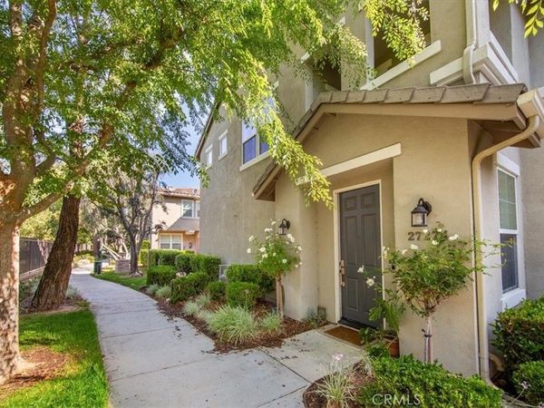 27274 Arbor Place, Valencia, CA 91354