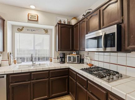 146 Orange Blossom Cir, Folsom, CA 95630 Photo
