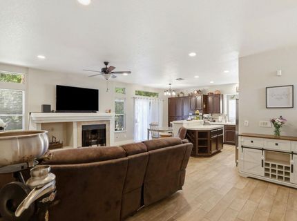 146 Orange Blossom Cir, Folsom, CA 95630 Photo