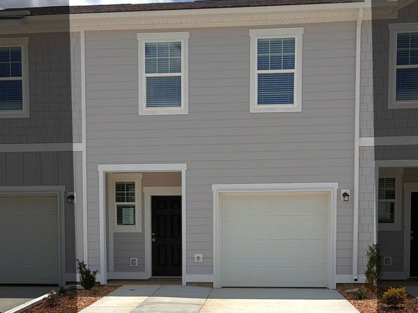 220 Darlington Dr, Dickson, TN 37055