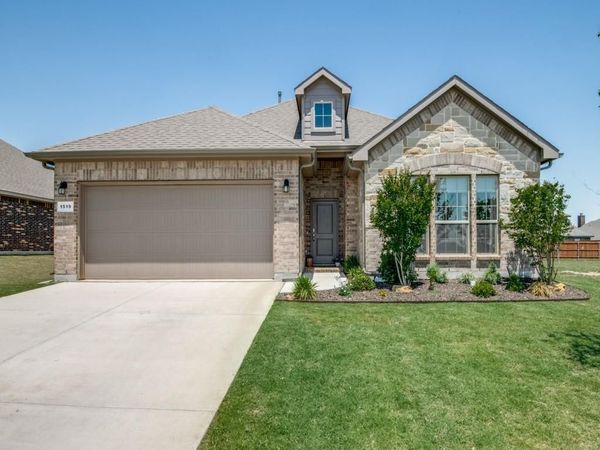 1519 Sheridyn Lane, Krum, TX 76249